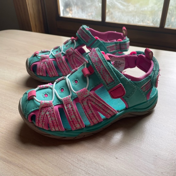 CAT & JACK UGC Toddler size 10 water shoes pink blue adjustable Velcro top back - Picture 2 of 12